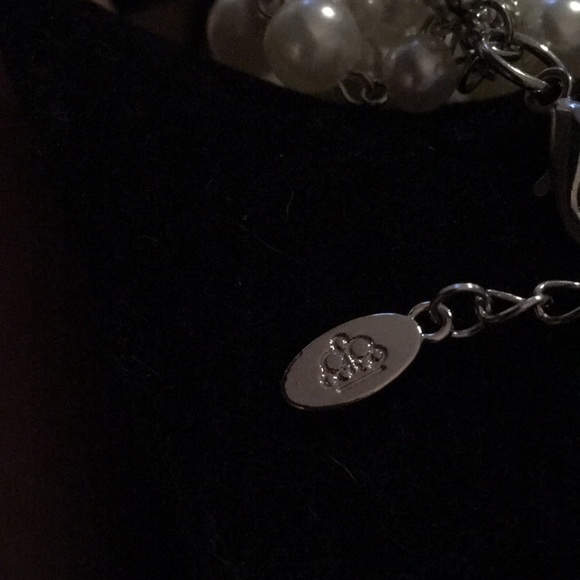 8 strand braided assorted sized pearls and rhinestone necklace - Picture 4 of 4